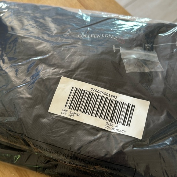 Colleen Lopez Black Button Front Cap Sleeve Top Medium - Picture 2 of 2